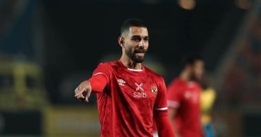 السولية يدعم الأهلي في فندق الإقامة رغم الاستبعاد من موقعة وفاق سطيف