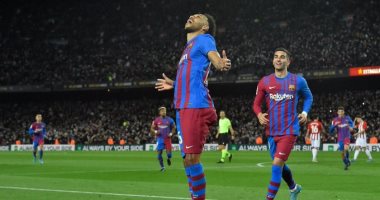 أوباميانج على رأس قائمة برشلونة لمواجهة جالاتا سراى فى الدوري الأوروبي
