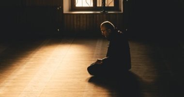 4 عادات سيئة يمكن استغلال شهر رمضان للتخلص منها .. أهمها قلة الصبر والتدخين