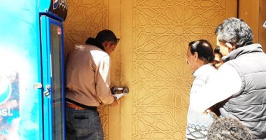 محافظ أسوان: غلق 5 محلات بالسوق السياحى لمخالفتها خط التنظيم