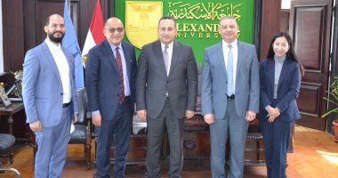 رئيس جامعة الإسكندرية يستقبل سفير الفلبين لبحث سبل التعاون
