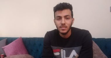 من جحيم الحرب إلى أرض الأمان.. رحلة "أحمد" طالب الطب العائد من أوكرانيا عبر رومانيا بسبب الحرب الروسية.. يؤكد: وزارة الخارجية على تواصل مع الطلاب والمصريين هناك.. الجامعة أعطتنا إجازة 3 أشهر حتى تهدأ الأوضاع