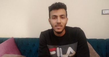 من جحيم الحرب إلى أرض الأمن والأمان.. قصة طالب عاش 3 سنوات فى أوكرانيا لدراسة الطب.. الحرب الروسية الأوكرانية أجبرته على الرحيل لرومانيا ومنها إلى مصر.. أحمد أبو بكر يكشف تفاصيل رحلة العودة إلى أم الدنيا.. صور