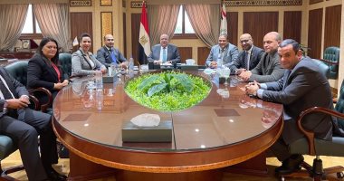 نواب تنسيقية شباب الأحزاب يلتقون رئيس الجهاز المركزى للمحاسبات