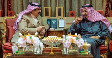 عاهل البحرين وخادم الحرمين يوجهان بسرعة تنفيذ جسر "الملك حمد" الرابط بين البلدين