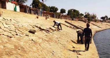 محافظ أسوان: تنفيذ أعمال تطوير المراسى السياحية لمعبد كوم أمبو