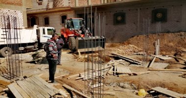 الأقصر توقف أعمال تعدى بالبناء المخالف بوسط المدينة ونجع الفاخورة