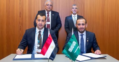 "تنظيم الاتصالات" ونظيره السعودى يوقعان مذكرة تفاهم فى مجال المدن الذكية