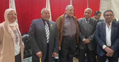 إبراهيم محلب يدلى بصوته فى انتخابات نقابة المهندسين بالقاهرة.. صور