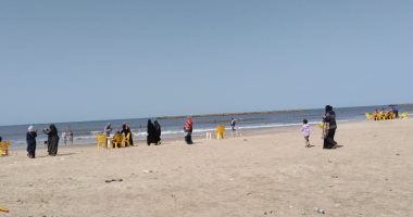 الشواطئ قبل الربيع.. بلاج رأس البر مش صيف بس اتفرج على الجمال (فيديو)