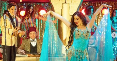 نسرين طافش بصحبة مغنى "الغزالة رايقة".. صور