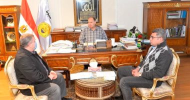 محافظ أسيوط: تقديم الدعم لجذب استثمارات جديدة وتذليل العقبات أمام المستثمرين