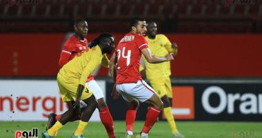 75 دقيقة..المريخ يضغط بعد التعادل مع الاهلي 2/2 بدوري الأبطال.. صور