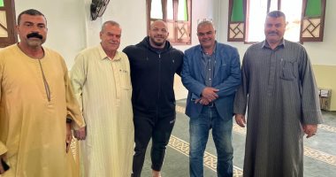 صور.. بيج رامي يغادر قريته بعد زيارة عائلية هي الثالثة خلال 4 أشهر