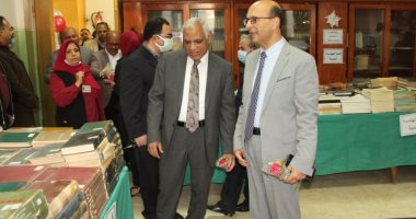 جامعة أسيوط تشهد انطلاق فعاليات معرض الكتب القديمة بكلية الهندسة