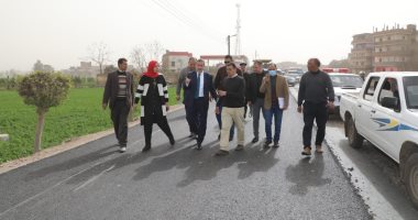 محافظ المنوفية يتفقد أعمال رصف طريق مليج بركة السبع وطريق شبراباص - بحر سيف