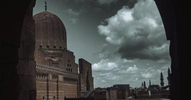 مصر جميلة.. "يوسف" يبدع فى تصوير باب زويلة بكادرات متنوعة