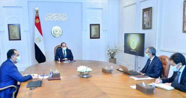 الرئيس السيسي يوجه بتعزيز استخدام أحدث التقنيات لمضاعفة قدرات البنية المعلوماتية الرقمية للدولة وتشجيع الشركات المصرية للاتصالات وتكنولوجيا المعلومات على التعاون مع نظيرتها الإفريقية لبناء منظومات رقمية متكاملة