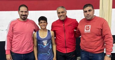 بطل مصارعة من كفر الشيخ لمنتخب مصر تحت 17 سنة ومحافظ كفر الشيخ يهنئه.. صور