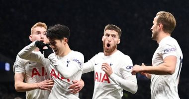هارى كين وسون يقودان توتنهام ضد برايتون فى الدوري الإنجليزي 