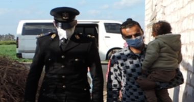 الأمن الإنساني.. الشرطة تنقل طفلا مريضا على نفقتها إلى أسوان لتلقى العلاج