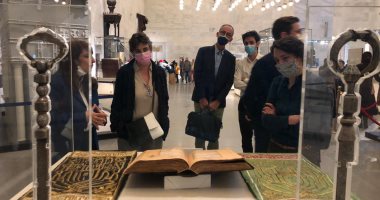 رئيس متحف اللوفر: نعمل على الشراكة مع مصر فى مجالات الآثار والمتاحف.. صور