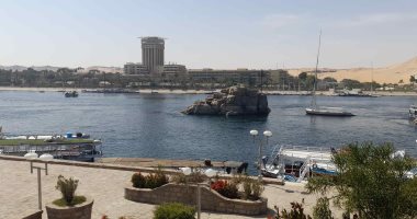 شمس ساطعة وطقس حار فى أسوان اليوم مع انتظام حركة السياحة.. لايف وصور
