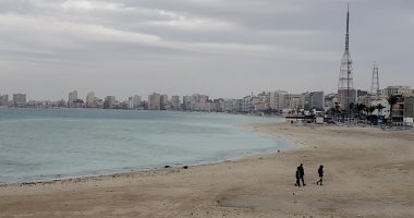 أجواء غائمة بمطروح ورذاذ خفيف على بعض المناطق.. والحرارة تسجل 16 درجة.. لايف