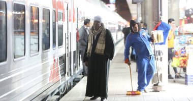 لأول مرة .. انطلاق قطار درجة ثالثة مكيفة من محطة مصر لأسوان