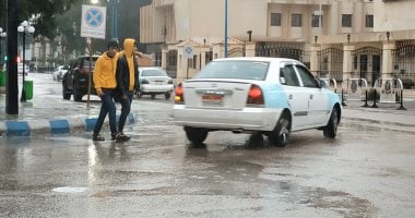 الأمطار الخفيفة تواصل سقوطها على مدن مطروح الغربية.. لايف