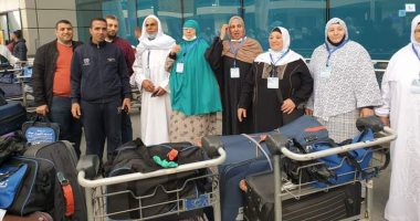 مطار القاهرة يستقبل وفود عمرة شعبان