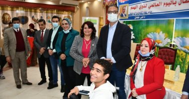 محافظ الفيوم يكرم عدداً من المتميزين رياضياً من متحدى الإعاقة