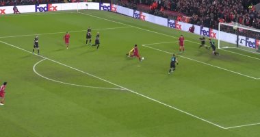 ليفربول ضد إنتر ميلان.. القائم يمنع هدفا لـ محمد صلاح فى الدقيقة 52 "فيديو"