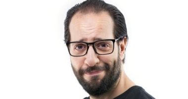 أحمد أمين تلميذ عبد العزيز مخيون فى مسلسل "جزيرة غمام"