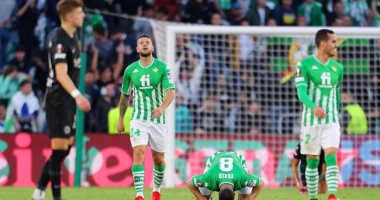 ريال بيتيس يسقط أمام إينتراخت فرانكفورت بثنائية فى الدوري الأوروبي