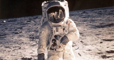 " ناسا" تعرض صورًا أصلية من القمر التقطت عام 1969فى مزاد بالدنمارك .. صور 