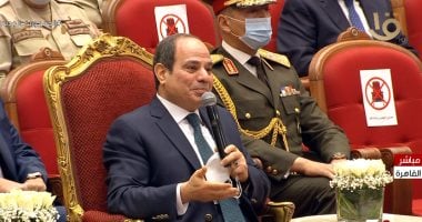 الندوة التثقيفية الـ 35.. الرئيس السيسى: الأعمال الدرامية تعكس واقعا يعيشه أبطال الوطن.. ويؤكد: ضباط الجيش والشرطة يعيشون حالة محتملة للشهادة.. وأقل تمن نقدمه للشهداء إننا نحافظ على ما ضحوا من أجله