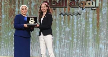 هنا جودة لاعبة تنس الطاولة بفيديو على انستجرام : شرُفت بتكريمى من السيدة انتصار السيسي