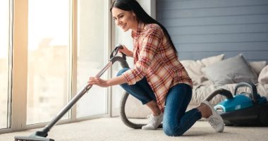 من الكنس للغسيل.. 6 أعمال منزلية تحرق السعرات الحرارية الزائدة