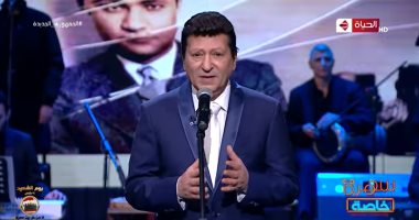 محمد الحلو يغنى "ست الحبايب" لايف فى برنامج الحياة اليوم.. فيديو