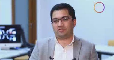 أستاذ بكلية الهندسة: بعض الشركات تعمل على الدمج بين إشارات المخ والروبوت