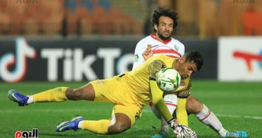 حارس الوداد يتصدى لتسديدة "زيزو" ويمنع الزمالك من تسجيل التعادل.. فيديو