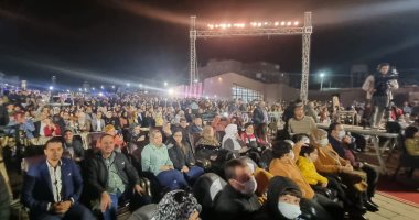 انطلاق مهرجان أبيدوس الغنائى بسوهاج.. والحجار يبدأ بتتر مسلسل المال والبنون.. فيديو