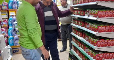 رئيس مدينة سفاجا يقود حملة للتفتيش على مخزون وأسعار السلع التموينية