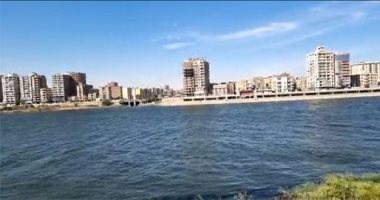 تقلبات الطقس تضرب المحافظات.. رياح وانخفاض كبير فى الحرارة بسوهاج الآن.. لايف
