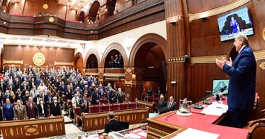 تشريع جديد أمام مجلس الشيوخ.. يعزز التحول الرقمى فى قطاع التأمين.. ويجيز للشركات المقيدة بسجلات هيئة الرقابة المالية إصدار بعض وثائق التأمين إلكترونياً.. ويضع ضوابط إنشاء المواقع الإلكترونية وتقديم الخدمات