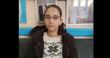 مش هتشوف كده إلا فى مصر.. "يوستينا" قبطية تقلد النقشبندى وتكرم من الأزهر