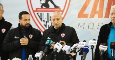 لعبة الكراسى الموسيقية بين الدورى المصرى.. الزمالك يستعيد فيريرا لخلافة كارتيرون.. النحاس بديلاً للتوأم فى الاتحاد السكندري.. محمد عودة من المحلة إلى المقاولون..وطارق العشري يعود إلى الطلائع بعد رحيل بسيوني
