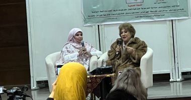 سميحة أيوب خلال حفل تكريمها بصالون مديحة حمدى: والدتى كانت قدوتى منذ الطفولة 