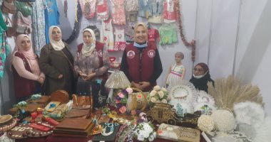 أنتيكات وجلد محروق وسجاد.. تعرف على معرض صنع فى مصر للمشغولات اليدوية بالبحيرة